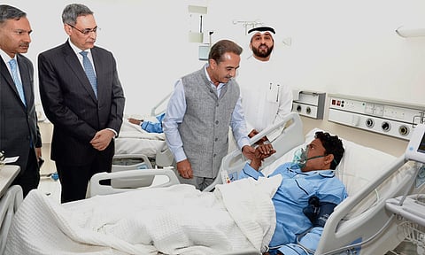 Union Joint Minister met the Indians at the Kuwait Hospital