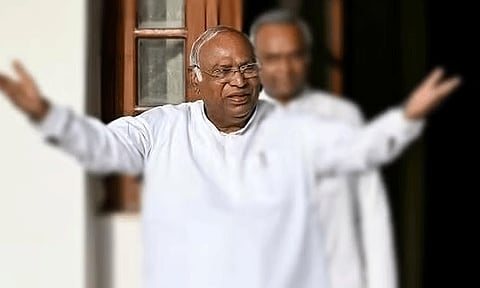 தகுதியான மாணவர்களுக்கு அரசு மருத்துவ கல்லூரிகளில் இடம் கிடைப்பதை தடுக்கவே 'நீட்' தேர்வு முறைகேடு - மல்லிகார்ஜுன கார்கே குற்றச்சாட்டு