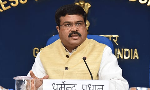 நீட் தேர்வில் தவறு கண்டறியப்பட்டால் நடவடிக்கை: மத்திய கல்வி மந்திரி எச்சரிக்கை