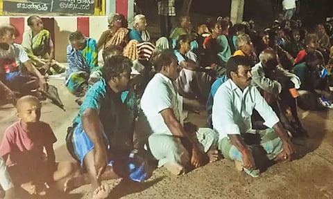 தமிழ்நாட்டை விட்டு வெளியேறி ஆந்திராவில் தஞ்சம் அடைய போகிறோம்: ஏகனாபுரம் கிராம மக்கள் அறிவிப்பு