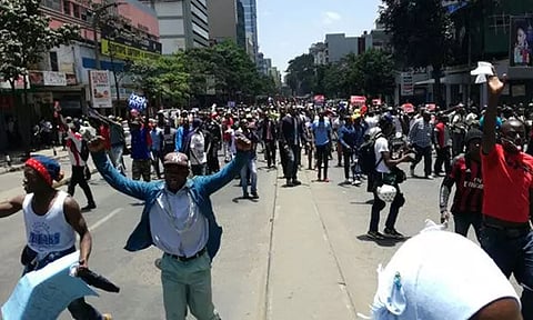 கென்யா: வரி உயர்வு திட்டத்திற்கு எதிர்ப்பு தெரிவித்து போராட்டம்; 200 பேர் கைது