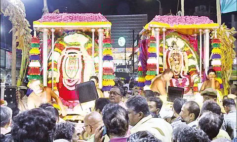 Aani Festival Nellaiappar on Silver Sapparam