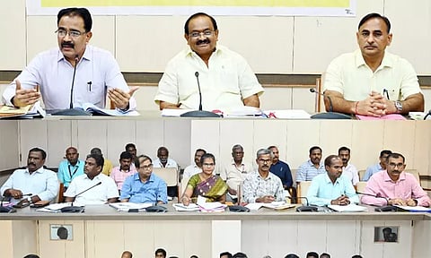 பாமாயில் மற்றும் துவரம் பருப்பை பொதுமக்களுக்கு துரிதமாக வழங்கிட அறிவுறுத்தல்