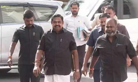 அதிமுக எம்.எல்.ஏ.க்கள் இன்றும் கருப்பு சட்டை அணிந்து சட்டசபைக்கு வருகை