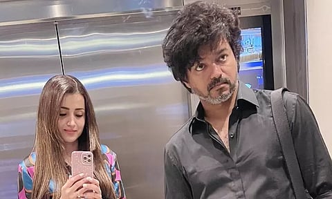 விஜய்யுடன் இருக்கும் புகைப்படத்தை பகிர்ந்து வாழ்த்து கூறிய திரிஷா - வைரல்