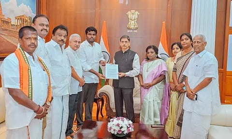 கள்ளக்குறிச்சி சம்பவம்: கவர்னர் ஆர்.என்.ரவியுடன் அண்ணாமலை சந்திப்பு