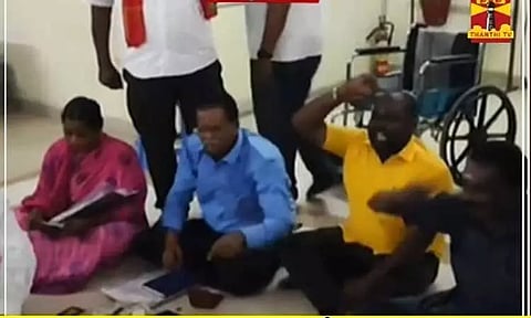 விக்கிரவாண்டி இடைத்தேர்தல்: மாணவி ஸ்ரீமதியின் தாயார் மனு நிராகரிப்பு - அலுவலகத்தின் முன்பு தர்ணா