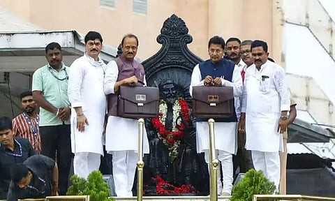 குடும்பத்துக்கு 3 கியாஸ் சிலிண்டர் இலவசம்