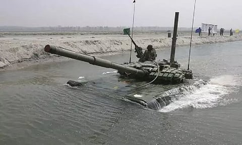 லடாக்: வெள்ளப்பெருக்கில் சிக்கி 5 ராணுவ வீரர்கள் உயிரிழப்பு