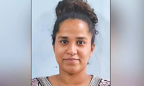 பெங்களூருவில் இருந்து கேரளாவுக்கு போதைப்பொருள் கடத்தல்: இளம்பெண் கைது