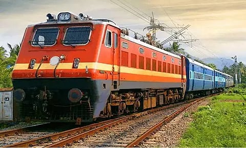 சேலம் வழியாக இயக்கப்படும் 6 ரெயில்களின் எண் மாற்றம்