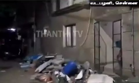 சென்னை: பால்கனி இடிந்து விழுந்து முதியவர் உயிரிழப்பு