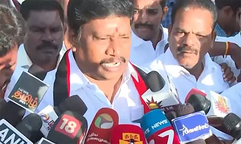 தொகுதி மக்கள் அனைவரும் ஜனநாயக கடமையாற்ற வேண்டும் - வாக்களித்த பின் அன்னியூர் சிவா பேட்டி