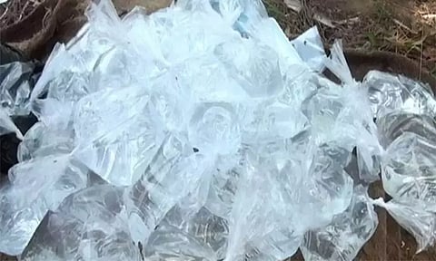 விக்கிரவாண்டி அருகே சாராயம் குடித்த 11 பேர் மருத்துவமனையில் அனுமதி