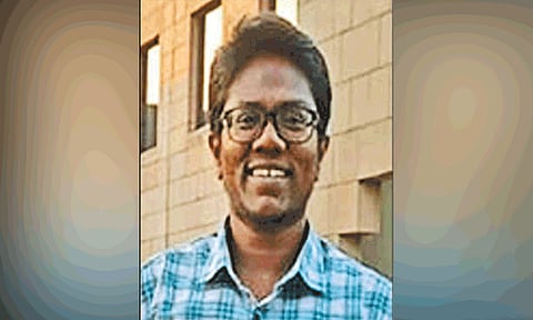 பெண் ஐ.ஆர்.எஸ். அதிகாரி, ஆணாக மாறினார்