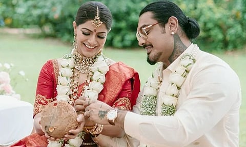 வரலட்சுமி - நிகோலய் திருமண புகைப்படங்கள் வைரல்