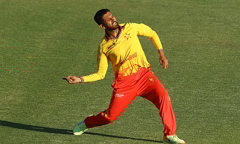 டி20 கிரிக்கெட் வரலாற்றில் மாபெரும் சாதனை பட்டியலில் 5-வது வீரராக இணைந்த சிக்கந்தர் ராசா