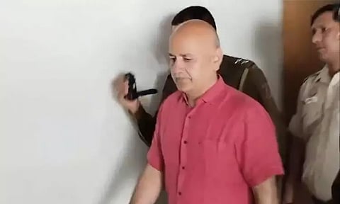 டெல்லி மதுபான முறைகேடு வழக்கு: மணீஷ் சிசோடியா காவல் நீட்டிப்பு