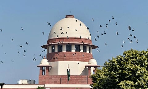 ரேஷன் கார்டு வழங்க வெளிமாநில தொழிலாளர்கள் சரிபார்ப்பு பணிக்கு 1 மாதம் 'கெடு' - மாநிலங்களுக்கு சுப்ரீம் கோர்ட்டு உத்தரவு