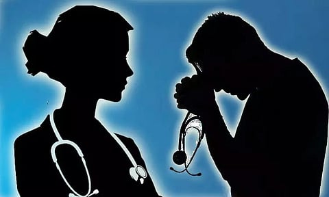 திருமணம் செய்வதாக கூறி பயிற்சி பெண் டாக்டரிடம் உல்லாசம்: டாக்டர் மீது வழக்குப்பதிவு