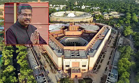 நாடாளுமன்ற மழைக்கால கூட்டத்தொடர் தொடங்கியது; எதிர்க்கட்சிகள் அமளி