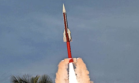 திரவ எரிபொருள் மோட்டார் மூலம் ராக்கெட் தொழில்நுட்பம்: வெற்றிகரமாக சோதித்த இஸ்ரோ