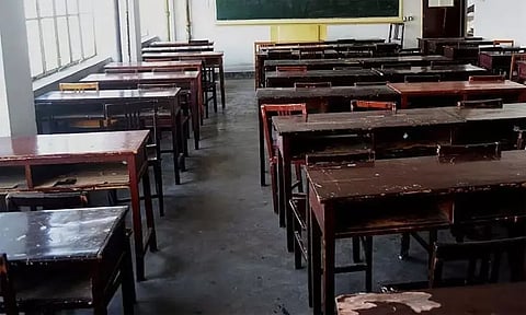 அருணாசல பிரதேசத்தில் 600 பள்ளிகளை மூடியது அரசு