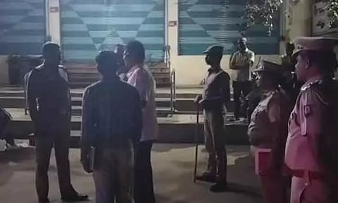 சிவகாசி அருகே காதல் திருமணம் செய்த இளைஞர் படுகொலை : 3 பேர் கைது