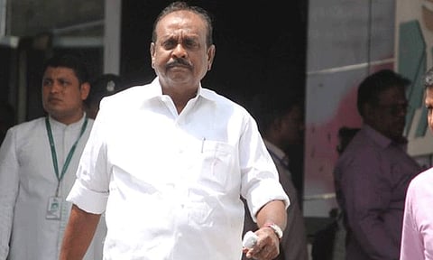 அதிமுக முன்னாள் அமைச்சர் நத்தம் விஸ்வநாதன் மருத்துவமனையில் அனுமதி