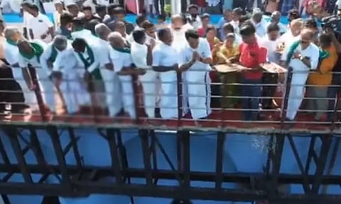 கல்லணையில் இருந்து காவிரி டெல்டா பாசனத்திற்கு தண்ணீர் திறப்பு