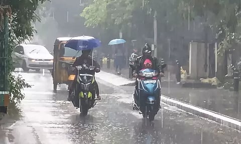 12 மாவட்டங்களில் அடுத்த 3 மணி நேரத்தில் மழைக்கு வாய்ப்பு