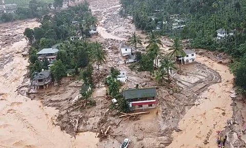 வயநாடு நிலச்சரிவு: அறிக்கை தாக்கல் செய்ய கேரள அரசுக்கு உத்தரவு