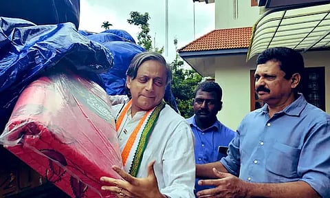 'மறக்க முடியாத நினைவுகள்' சசிதரூர் பதிவால் வெடித்தது சர்ச்சை