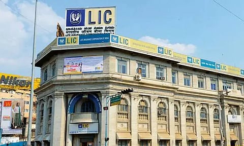 வங்காளதேசத்தில் எல்ஐசி அலுவலகம் மூடப்பட்டது