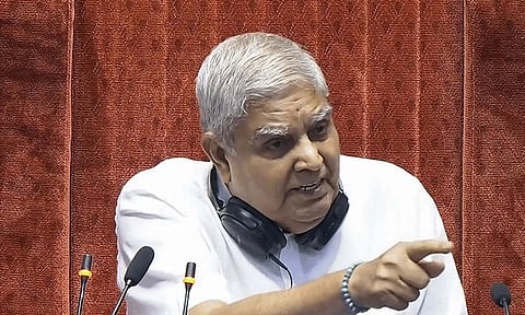 மாநிலங்களவையில் இருந்து அவைத் தலைவரே வெளிநடப்பு: காரணம் என்ன..?