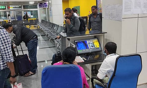 குரங்கு அம்மை: கோவை விமான நிலையத்தில் பயணிகளுக்கு தானியங்கி வெப்ப பரிசோதனை