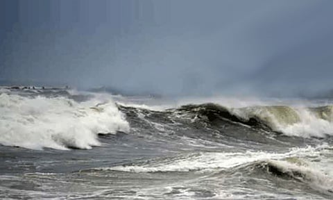 நாளை உருவாகிறது குறைந்த காற்றழுத்த தாழ்வு பகுதி