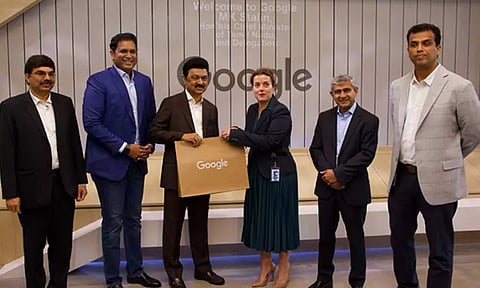 அமெரிக்காவில் ஆப்பிள், கூகுள், மைக்ரோசாப்ட் நிறுவனங்களுக்கு நேரில் சென்று பார்வையிட்ட முதல்-அமைச்சர் மு.க. ஸ்டாலின்