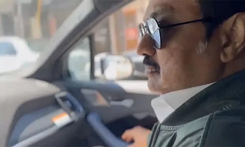 ஓட்டுனர் இல்லாத தானியங்கி காரில் பயணித்த முதல்-அமைச்சர் மு.க.ஸ்டாலின்