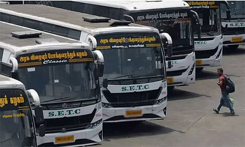 தீபாவளி பண்டிகை: அரசு பஸ்களில் சொந்த ஊர் செல்ல ஒரே நாளில் 35,140 பேர் முன்பதிவு