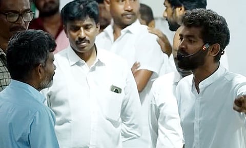 அரசு பள்ளி நிகழ்ச்சியில் சர்ச்சை பேச்சு: பள்ளிக்கல்வித்துறை விசாரணை