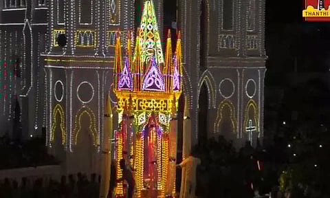 வேளாங்கண்ணி மாதா பேராலய "தேர் பவனி" - லட்சக்கணக்கில் குவிந்த மக்கள்