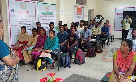 'போட்டித் தேர்வுகளுக்கான இலவச பயிற்சிக்கு விண்ணப்பிக்கலாம்' - தமிழக அரசு அறிவிப்பு