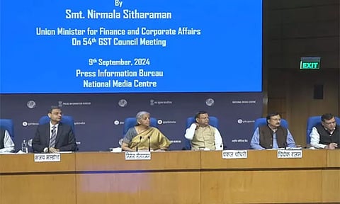 புற்றுநோய் மருந்துகளுக்கு ஜிஎஸ்டி குறைப்பு - நிர்மலா சீதாராமன்