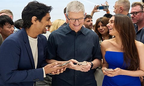 ஆப்பிள் நிறுவனத் தலைவரை சந்தித்த சித்தார்த் - அதிதி