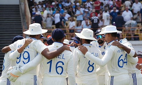 டெஸ்ட் கிரிக்கெட் தரவரிசை: விளையாடாமலேயே முன்னேறிய இந்திய வீரர்கள்