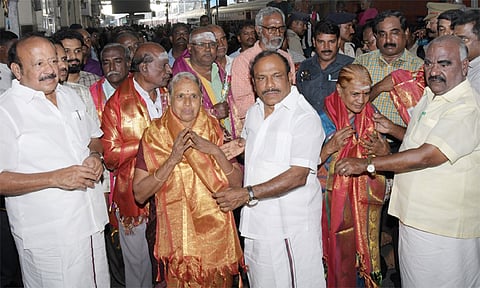 உத்தரகாண்டில் மீட்கப்பட்ட 13 தமிழர்கள் சென்னை வந்தடைந்தனர்