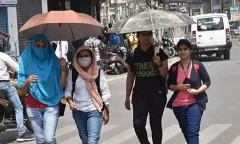 தமிழகத்தில் இன்று வழக்கத்தை விட வெப்பம் அதிகரிக்கும்- வானிலை மையம்