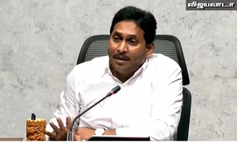 கடவுளின் பெயரால் அரசியல் - ஜெகன் மோகன் ரெட்டி குற்றச்சாட்டு