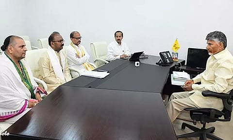 திருப்பதி லட்டு விவகாரம்: ஆந்திர முதல்-மந்திரியை சந்தித்த தேவஸ்தான நிர்வாகிகள்